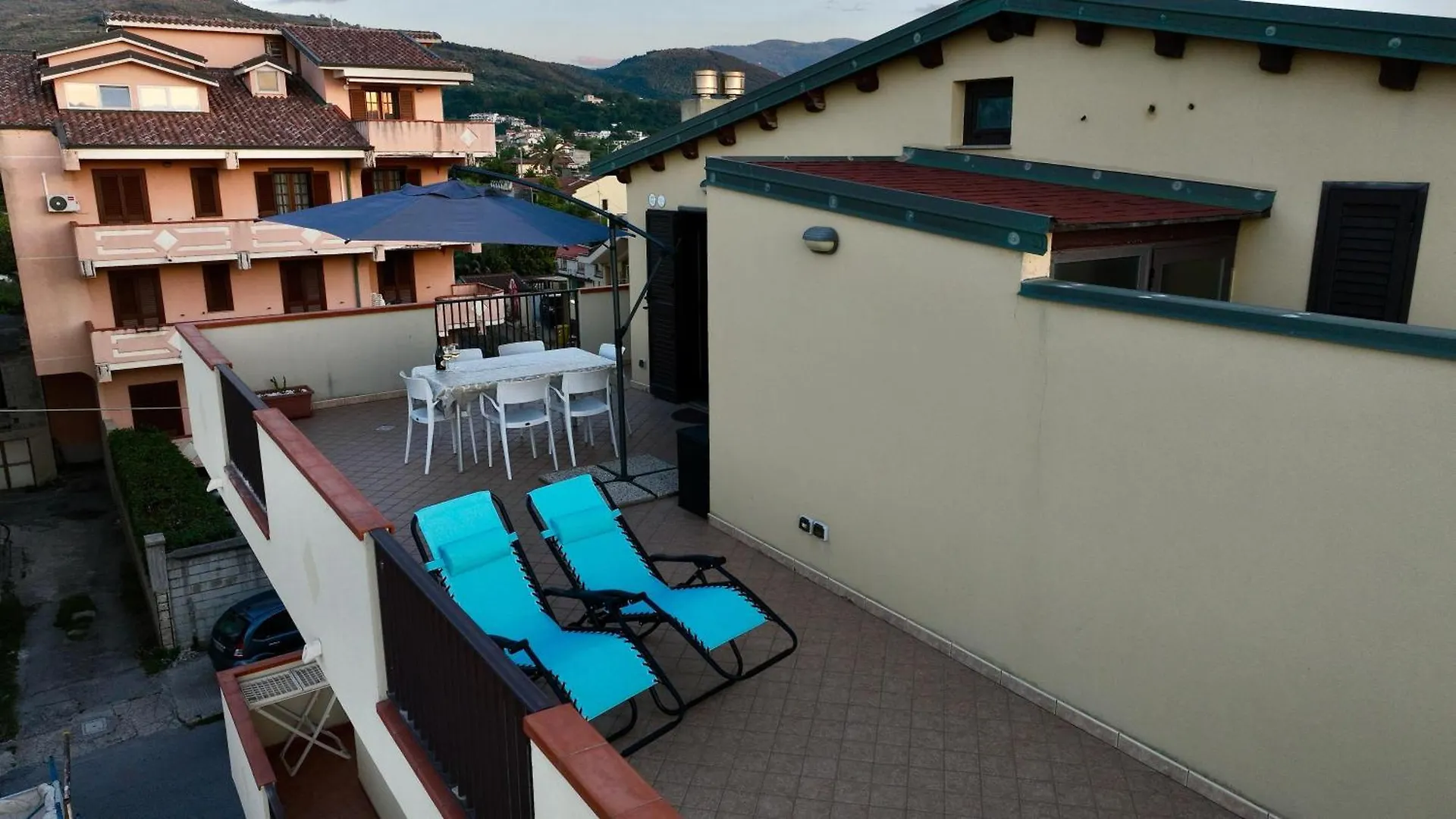 Eolie All'Orizzonte Capo dʼOrlando 0*,