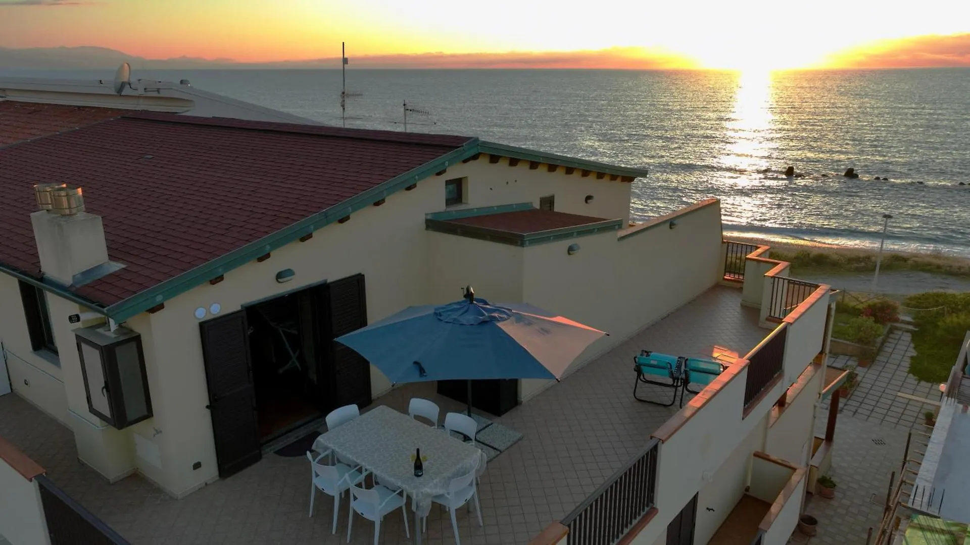 Eolie All'Orizzonte Capo dʼOrlando Apartamento